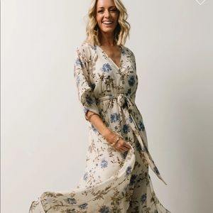 Kia Kimono Maxi Dress | Cream + Blue Floral size M NWT